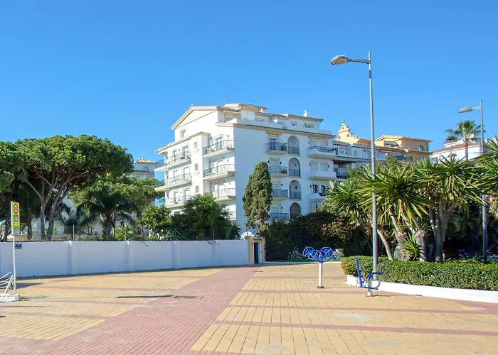 Andalucia Del Mar By Rent Me Apartament *